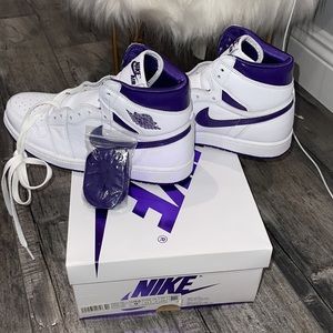 Women’s Air Jordan 1 High OG “Court Purple”